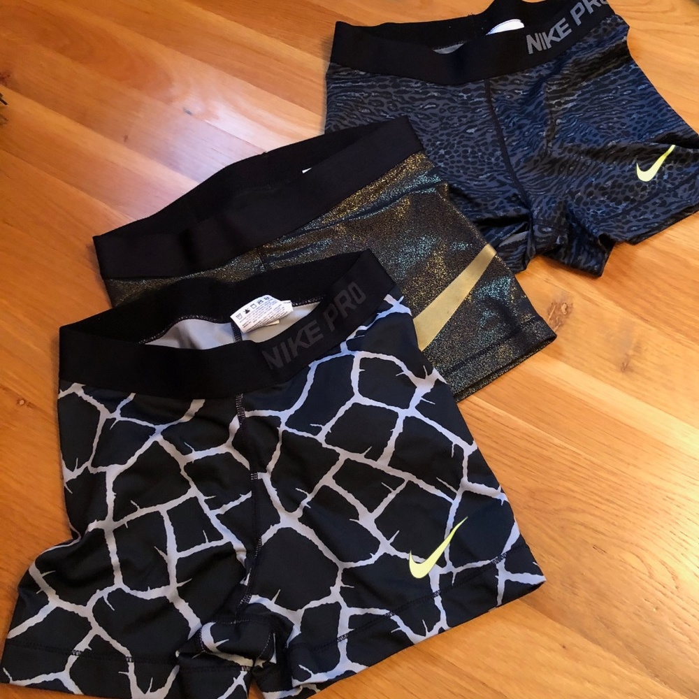 NIKE PRO SHORTS 3"  3 PAIRS SIZE SMALL